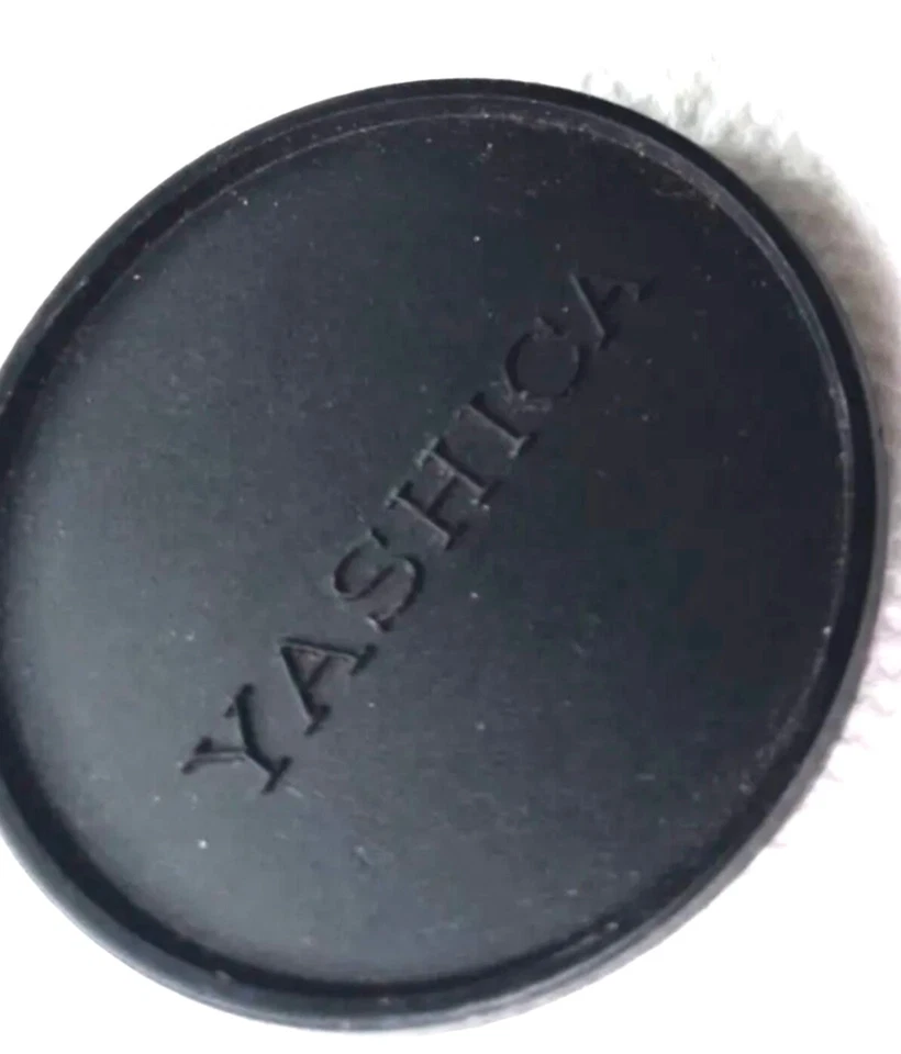 Yashica 52mm Lens Plastic Cover Cap - Image 1 of 1