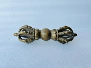 Vintage schweres Messing handgefertigtes Tantrik Werkzeug Altmessing einzigartige Form Waffe Werkzeug - Bild 1 von 6