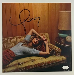 Taylor Swift Signed Midnights Vinyl Album Photo Insert autographed JSA  COA - Picture 1 of 7