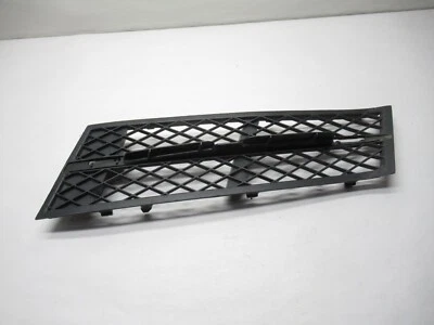 BMW 528I 2011-2013 PARACHOQUES PARRILLA LADO IZQUIERDO 51117200697 OEM Foto 1 de 4