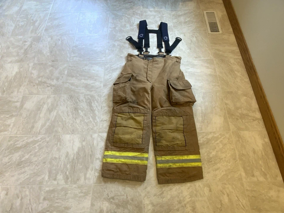 Pantalones de bombero estructural Lion 2003 PSUM2K Turnout Gear 40R Janesville Foto 1 de 4