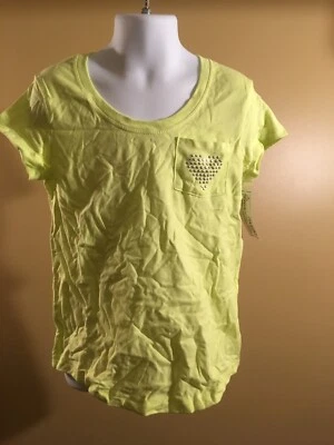 Camiseta Hanes Niñas Bolsillo Perfecto Soleado Lima Corazones Pequeña Foto 1 de 3