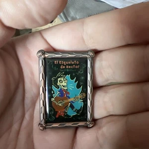 Prendedor Disney Parks 2018 Pixar COCO El Esqueleto de Héctor "Esqueleto" Misterio LR - Imagen 1 de 2