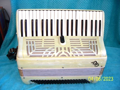 Excelsior Rio Accordion 2/4 reeds 120 bass 17 " keys accordian Good used Cond. - Image 1 of 4