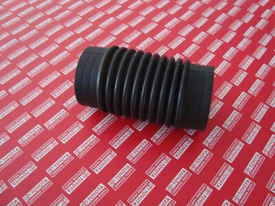 1974 1975 1976 1977 1978 1979 Toyota Corolla TE51 TE52 2TG Air Filter Hose - Image 1 of 4