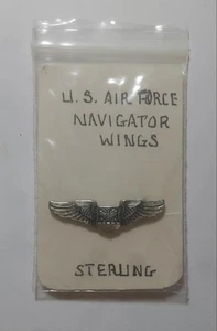 Alas de Navegador de la Fuerza Aérea de los Estados Unidos Sterling Segunda Guerra Mundial - Imagen 1 de 2