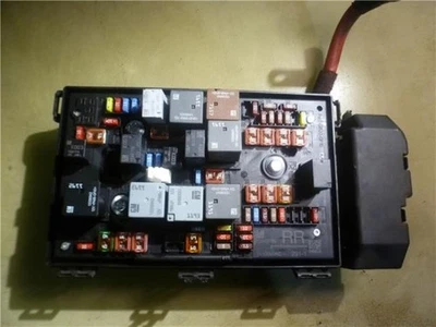 13343769RR Caja Reles/Fusibles para OPEL ASTRA J SPORTS TOURER * 2012 107103 - Imagen 1 de 4