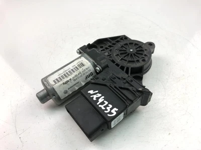 NR4235 SKODA Front Right Door Window Control Motor 5K0959703A - Image 1 of 4