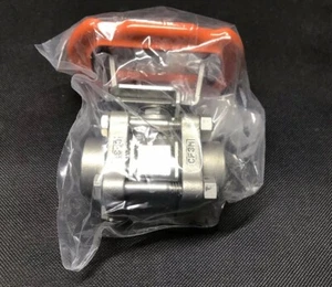 Swagelok SS-63 Series Ball Valve SS-63CF8-JK 1/2" Female NPT Carbon Glass PTFE - Picture 1 of 4