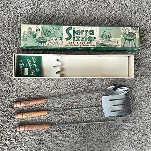 𝅺Sierra sizzler grill tool set Vintage in box - Picture 1 of 9