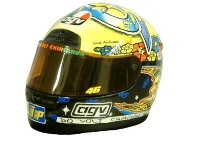 Minichamps 397 990046 AGV Helmet Valentino Rossi 250cc GP 1999 1:8th scale - Image 1 of 4