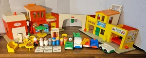 1973 Fisher Price #997 Play Family Little People Village - komplett - Bild 1 von 10