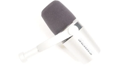 Shure MV7 MFi Certified Podcast Microphone with USB and XLR outputs (Silver) - Image 1 of 4