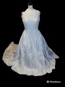Alfred Angelo Vintage Wedding Dress W/veil Size In Pics - Picture 1 of 12