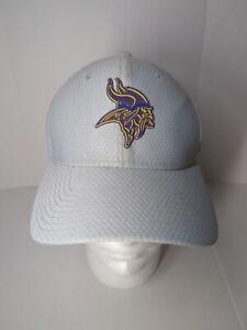NFL Womens Minnesota Vikings New Era Grey Adjustable Hat G11