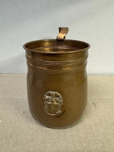 Vintage Theta Chi Fraternity Kupfer Becher 1956 - L.G. Balfour Co. - Raised Crest - Bild 1 von 9