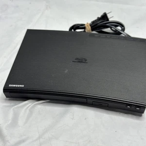 Samsung BD-J5700 Blu-ray & DVD Player Wi-Fi Streaming - No Remote TESTED & WORKS - Picture 1 of 6