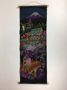 Pintura de terciopelo de mediados de siglo del monte Fuji Japón - estilo de pergamino - Imagen 1 de 9