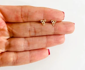 14K Solid Yellow Gold Celtic Knot Earrings - 14K Gold Earrings- 5mm x 6mm- GK965 - Picture 1 of 7