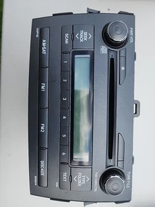 Radio reproductor de CD 09 10 Toyota Corolla A518A0 OEM - Imagen 1 de 5