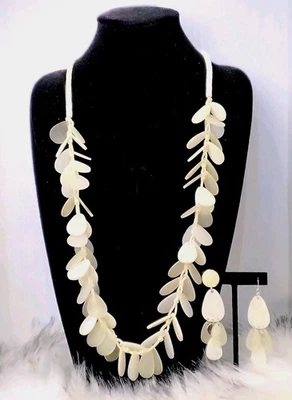 CHICO'S Caprichoso Lei de Pétalos de Marfil 17"L Collar Elección Pendientes a Juego Fb3 Foto 1 de 4