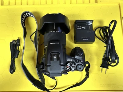 Fujifilm FinePix S100FS 11.1MP Digital Camera - Black ***EXCELLENT CONDITION*** - Image 1 of 4