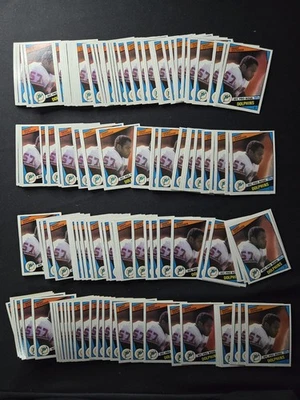 1984 Topps Football Dwight Stephenson RC #129 HOF Lot - 172 Cards - Image 1 of 3