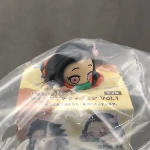 Demon Slayer Nezuko Kamado Nesoberi Petit Figure v1 Mini mascot SEGA Japan 1.1" - Picture 1 of 9