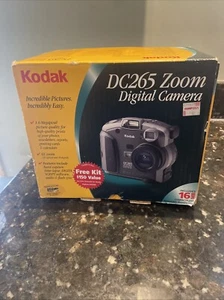 Kodak DC265 Zoom Digital Camera With All Accessories Manuals Disc And Sdcard - Picture 1 of 8