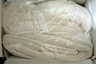 Juego de sábanas de baño Charisma Luxury 2 piezas 35 x 70 pulgadas marfil 100 % higroalgodón nuevo Foto 1 de 2