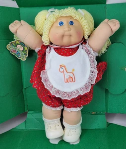 Muñeca Cabbage Patch Kids 1984 de colección coletas rubias jirafa babero etiqueta parte de la caja HM2 - Imagen 1 de 18