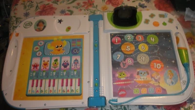 LeapFrog LeapPad Interactive Learning System White Works + 6 Books - Image 1 of 4