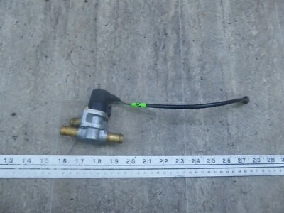 Honda CBR600 2001 F4i H439-3) válvula de corte de admisión de aire funciona Foto 1 de 4