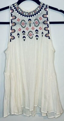 Top bordado sin mangas Living Doll Los Angeles | Pequeño para mujer Foto 1 de 2