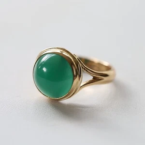RARO Antiguo Anillo Cúpula Crisoprasa Oro 18K UNOAERRE Talla 6.75 En muy buena condición 4.78 g. B/O - Imagen 1 de 9