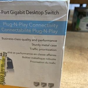 NETGEAR ProSafe 8-portowy gigabitowy przełącznik sieciowy Ethernet GS108 v4 - Zdjęcie 1 z 3