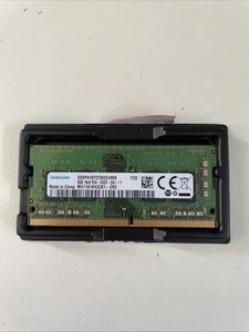 Samsung M471A1K43CB1-CRC 8GB DDR4 2400 (PC4 19200) Memory - Picture 1 of 1