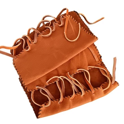 Guanteletes con cordones de cuero vintage artesanales Ren Fair Foto 1 de 3
