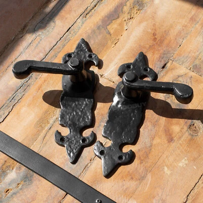 Pair of Traditional Black Heavy Cast Iron Lever Door Handles Internal Indoor Set - Image 1 of 4