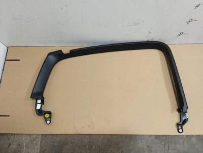 Cover, window frame Porsche PANAMERA 2018 Right Rear 971867456 Foto 1 de 4