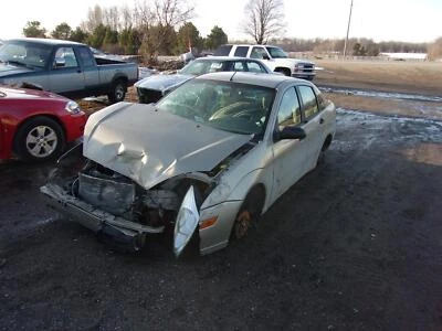 Used Fuel Pump fits: 2002 Ford Focus Pump Assembly without support rods from 12/ Foto 1 de 4