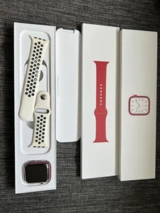 Apple Watch Series 7 45mm Aluminiumgehäuse mit Sportarmband in (PRODUCT)RED (GPS - Zdjęcie 1 z 6