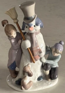 Lladro 5713 "Der Schneemann" Junge & Mädchen mit Hund baut einen Schneemann - MWOB, UVP 495 $ - Bild 1 von 21