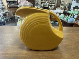 Vintage Fiestaware Yellow Ceramic Disk Pitcher MCM 7 1/2” - Picture 1 of 6