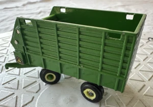 Vintage ERTL John Deere forage wagon tractor trailer farm agriculture (213-16) - Picture 1 of 5
