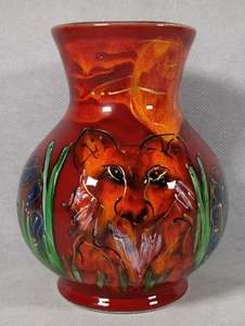 Anita Harris Vase - LION ~ Signed To Base In Gold - Ht 14cm ~ Dia 11.5cm ~ VGC - Picture 1 of 11