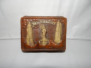 Vintage Wooden Brown Trinket Box Featuring 3D Carving of New York Landmarks  - Picture 1 of 4