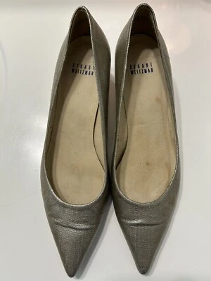Tacón de gatito Stuart Weitzman talla 9 en platino - usado en excelente estado Foto 1 de 4