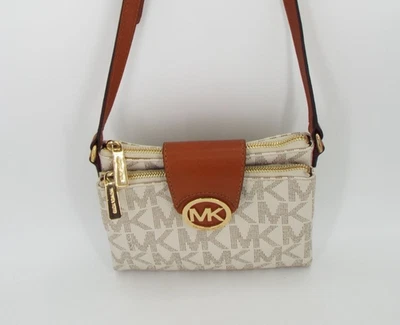 Bolso Bandolera Michael Kors Fulton Signature Monograma Vainilla y Marrón Foto 1 de 4