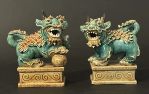 2 Vintage Chinese Porcelain Turquoise Foo Dog Dragon Pair *AS IS* chip/repaired - Picture 1 of 24